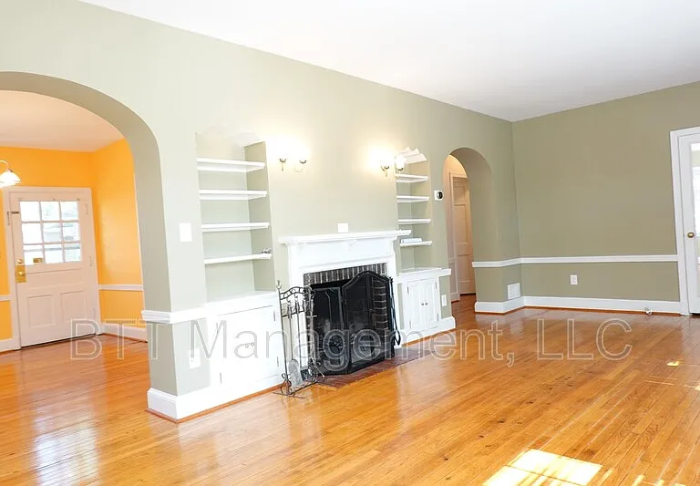 800 Maplewood Ave #1 — Photo 78