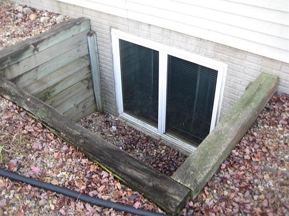 4th image of 128 Fairlawn Ct