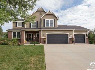 1616 Cog Hill Ct, Lawrence, KS 66047