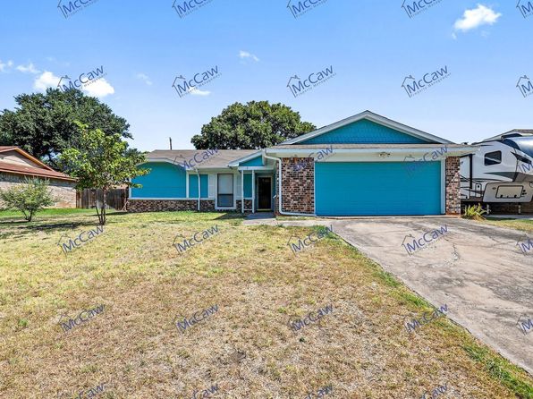 1333 Mercedes St