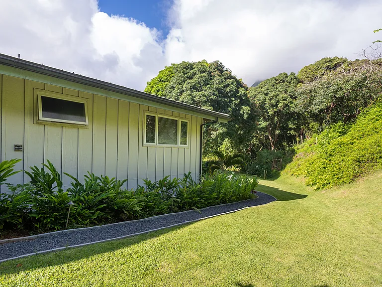 1054 Auloa Rd #A — Photo 21