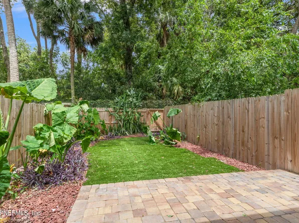 1243 BAYSHORE Drive N, Jacksonville, FL 32233