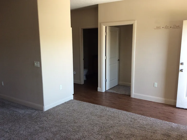 700 N Main St #K2 — Photo 12