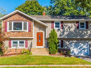 40 Martin St, Metuchen, NJ 08840