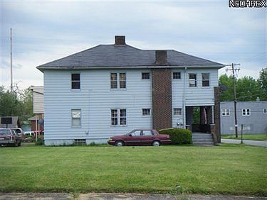 2nd image of 307 12th St