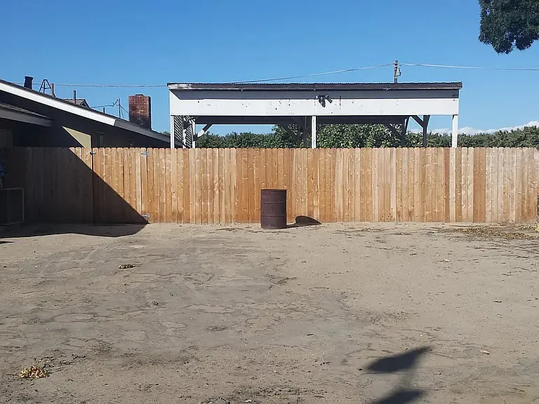 11586 S Smith Ave — Photo 18