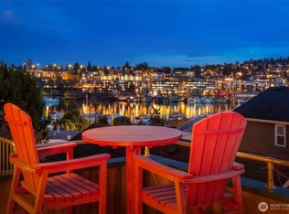 2117 N 36th St, Seattle, WA 98103