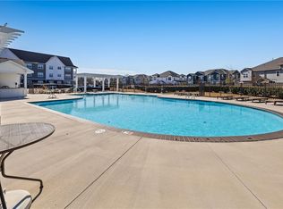 1725 Dromolin Dr #105, Virginia Beach, VA 23456