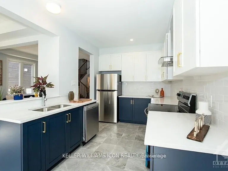 212 Ormiston Cres — Photo 11