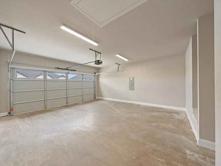 2409 Sloan Cir #A — Photo 21