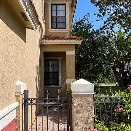 3rd image of 7385 Bristol Cir