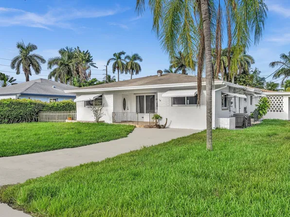 132 SE 2nd Ct, Dania, FL 33004