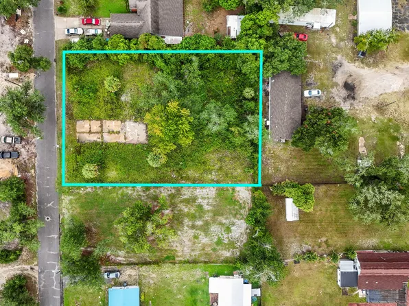 4919 E 2nd St, Panama City, FL 32404