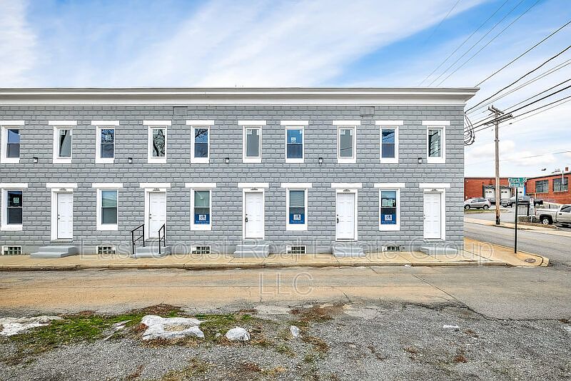 1st image of 185 Berkson Ave