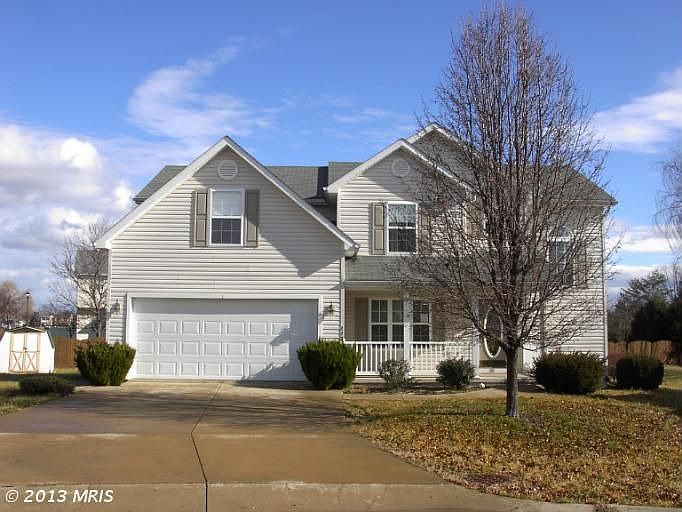 1st image of 113 Suffolk Cir