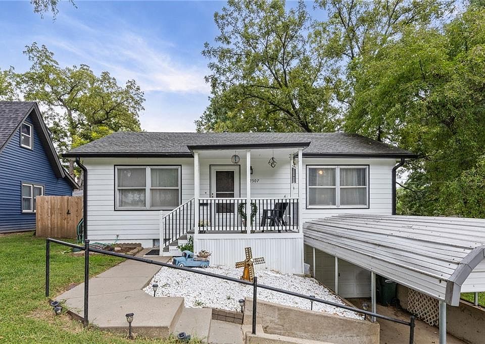 1st image of 2507 Maple Ave