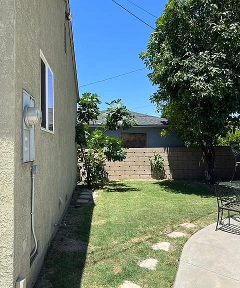 155 N Bitterbush St #B — Photo 19