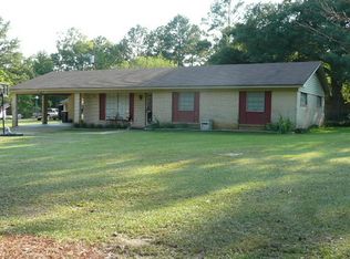 807 Glendale Dr, Kosciusko, MS 39090