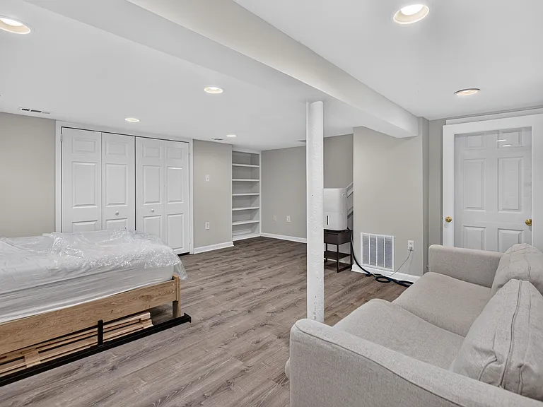 3460 Dix St NE — Photo 17
