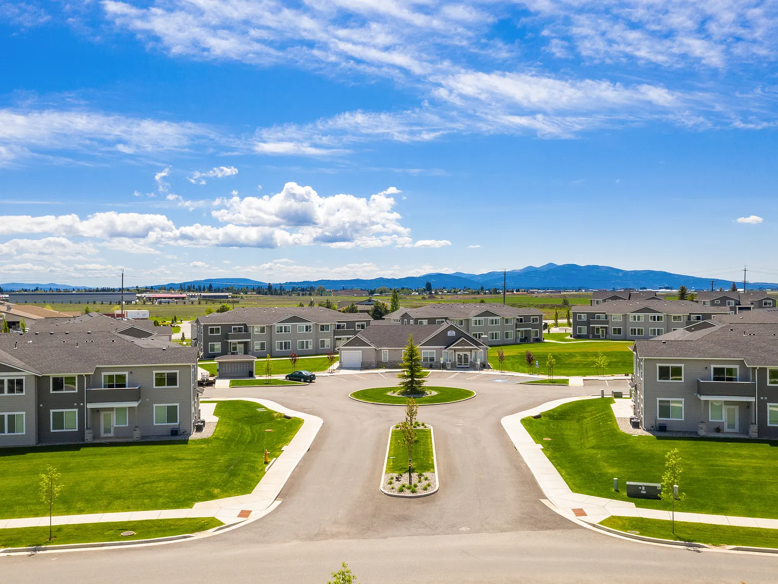 The Villas at Hayden North — Photo 2
