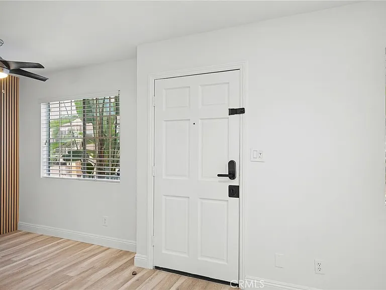 1116 E Palmer Ave #5 — Photo 4