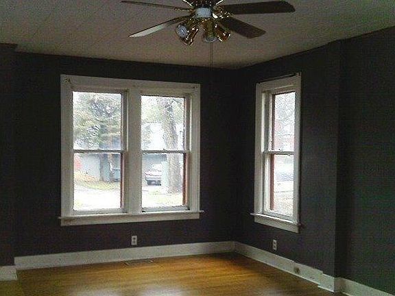 2nd image of 405 N College Ave