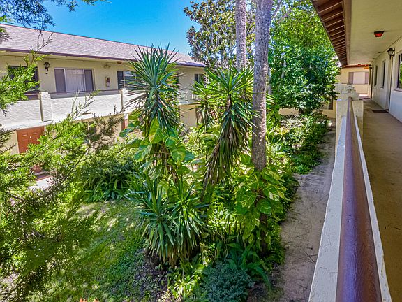 4th image of 400 Oakridge Blvd #200