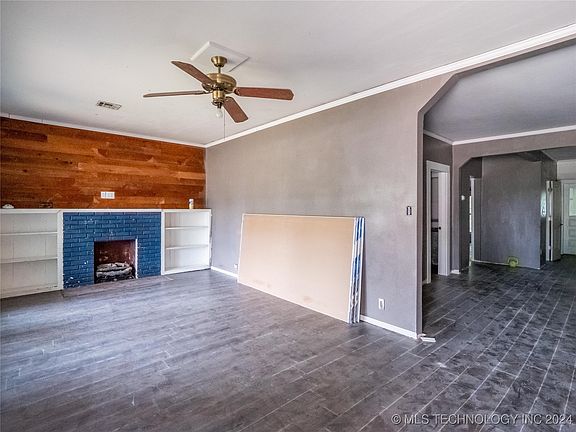 5th image of 416 E Wichita Ave