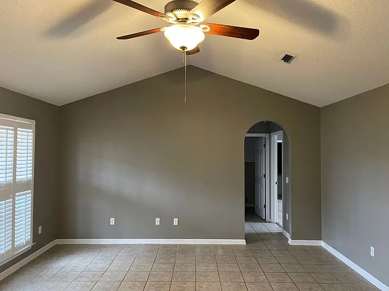 105 County Road 740 — Photo 2