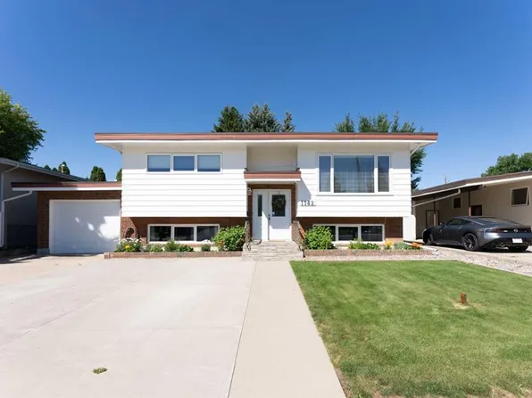 1142 E 24th St N, Lethbridge, AB T1H 3V5
