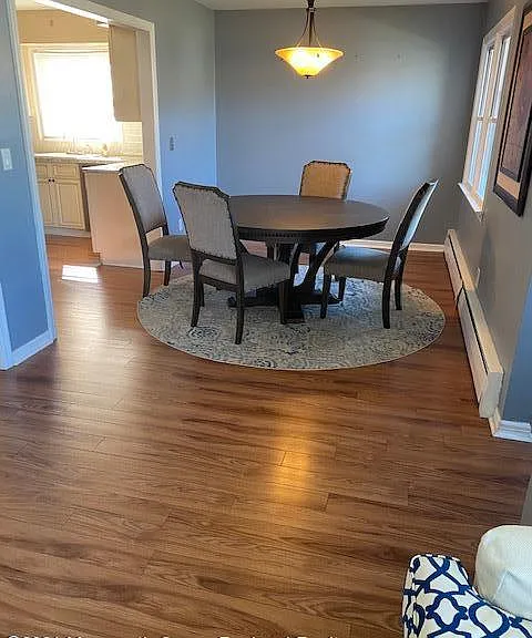 9 Howland Ave — Photo 4