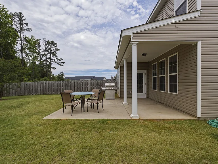 116 Dublin Loop — Photo 25