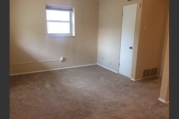 2nd image of 357 Des Peres Ave