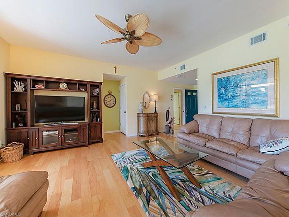 4th image of 798 Eagle Creek Dr #M-574