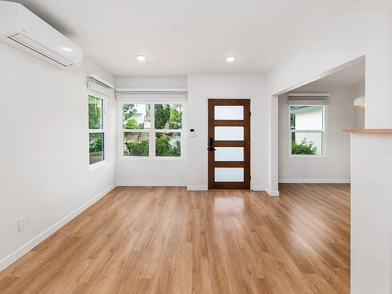 6044 Estelle St — Photo 3