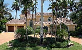 1st image of 320 Coral Way