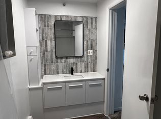 760 N Ogden St APT 2, Denver, CO 80218