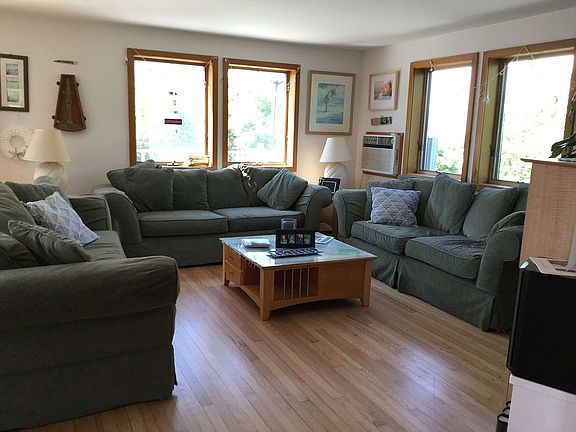 Oversized Livingroom