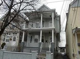 267 Goodwin St, Perth Amboy, NJ 08861