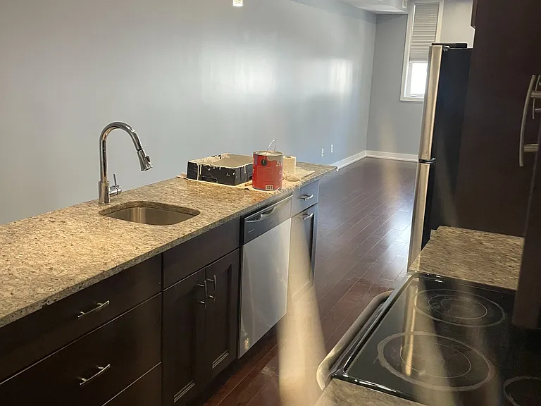 453 Booth St #B — Photo 20