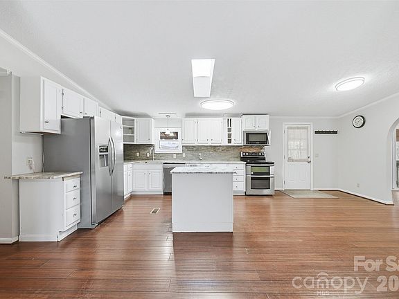5th image of 4915 Quartz Ridge Dr