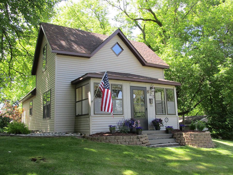 1st image of 825 Springen Ave