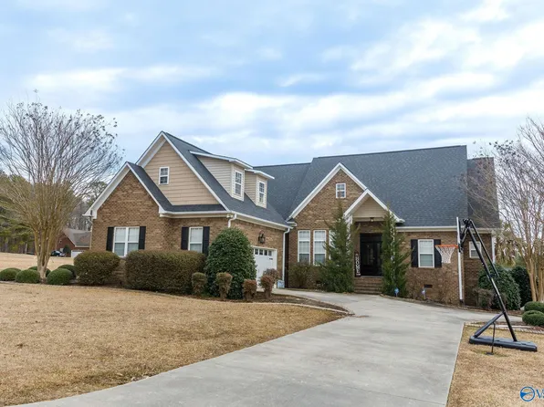 125 Hayes Dr, Gadsden, AL 35903