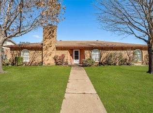 1400 Limestone Trl, Edgecliff Village, TX 76134
