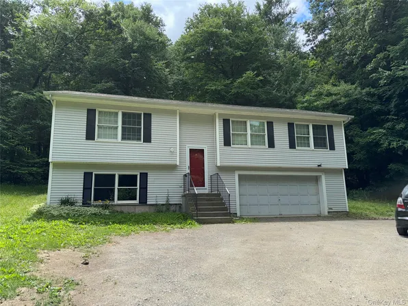272 Van Wyck Lake Road, Fishkill, NY 12524