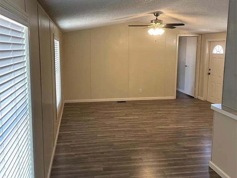 35405 N Ghost Rider St — Photo 4