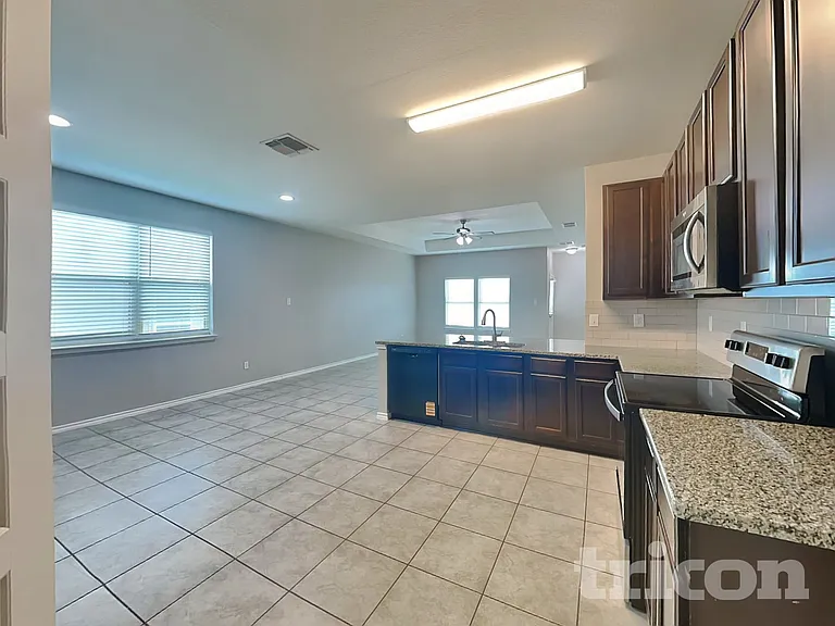 3907 Josephs Run — Photo 4