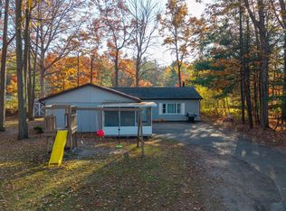 2515 N Peterson Dr, Sanford, MI 48657