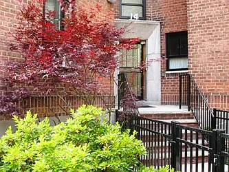 14 Bogardus Place in Fort George