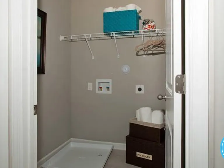 4490 Middletown Dr — Photo 21